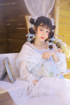 愤怒的拳头